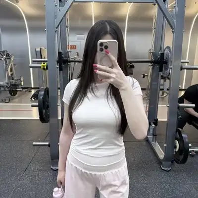 姚凡